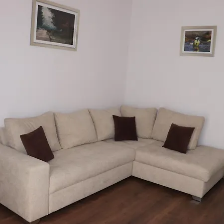 Liget Apartmanhaz Lägenhet