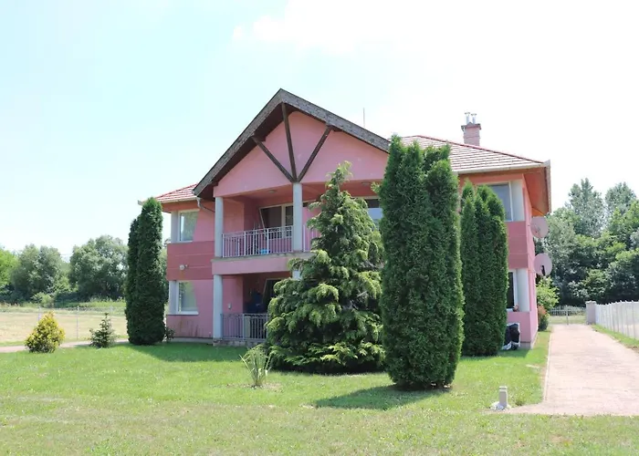 Apartment Liget Apartmanhaz