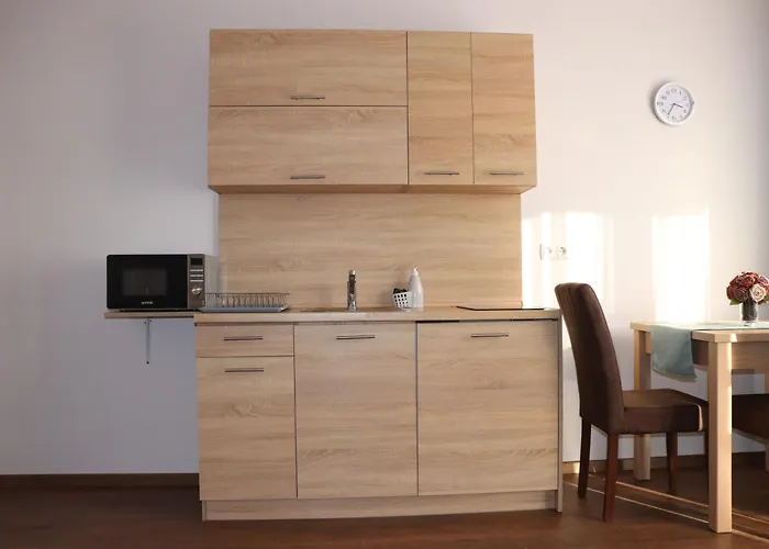 Liget Apartmanhaz Kehidakustány