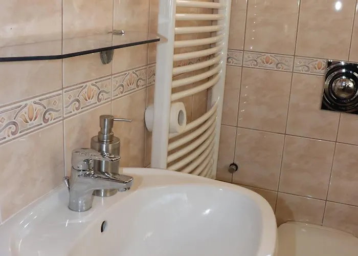 דירה Liget Apartmanhaz